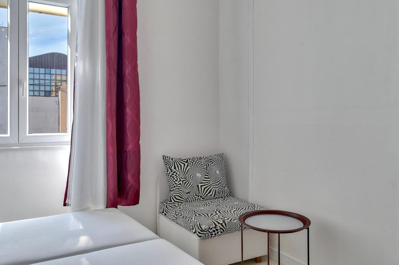 Collins Amethyst Center Apartment Pula Exterior photo